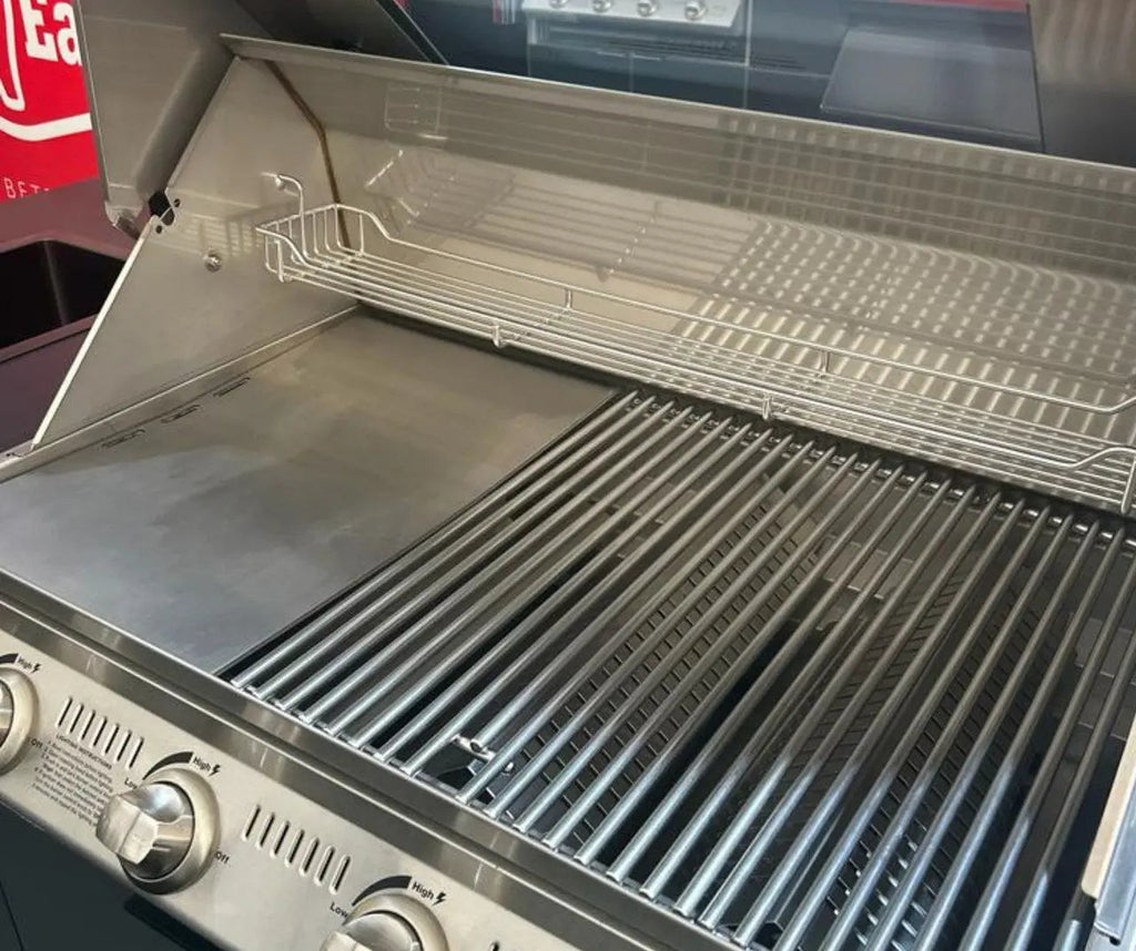 Beefeater Cabinex Outdoor Kitchen Includes S30000SS Series 4 Burner BBQ Head with stainless steel cooking tops, Fridge & Sink