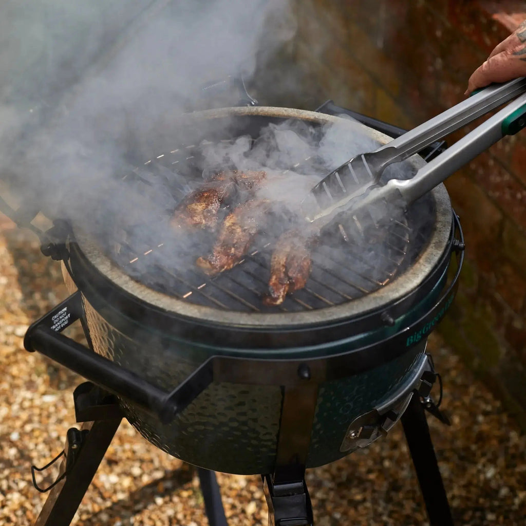 Big Green Egg MiniMax Essential Bundle