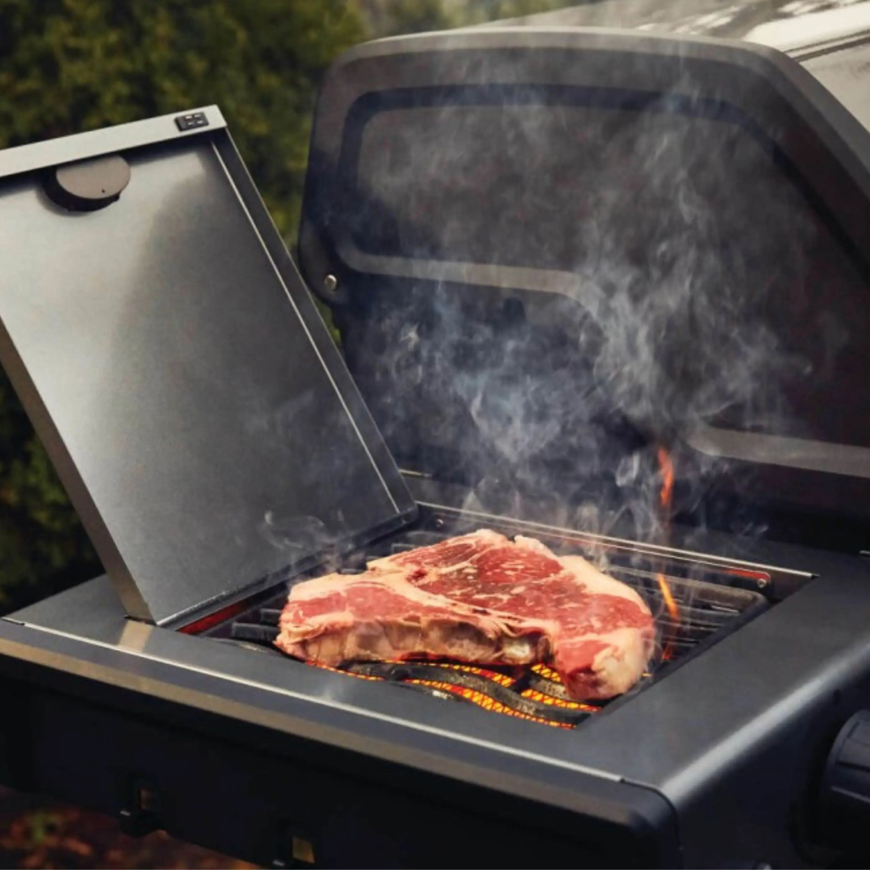 Napoleon FREESTYLE 425 SIB Gas BBQ with Infrared Side Burner
