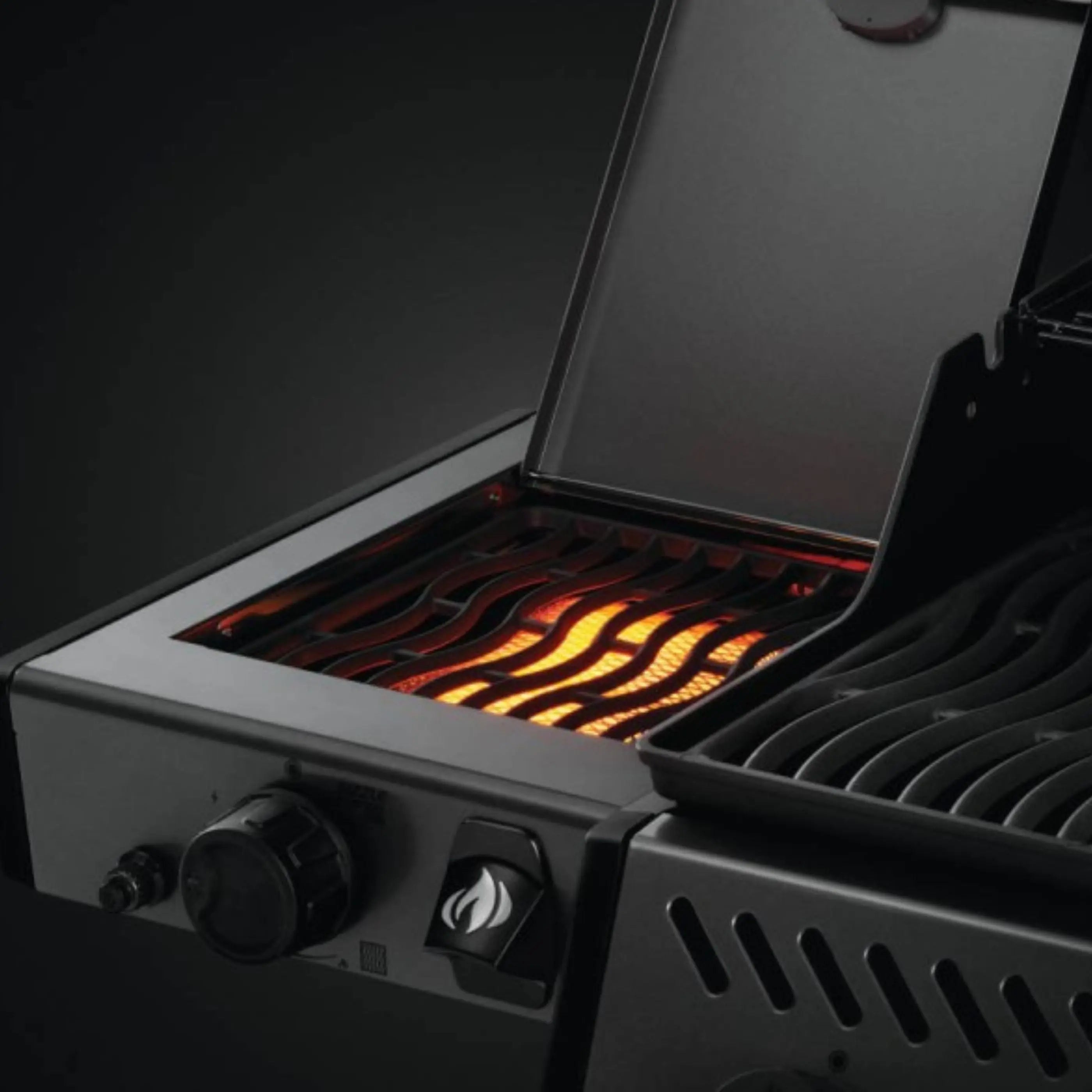 Napoleon FREESTYLE 425 SIB Gas BBQ with Infrared Side Burner