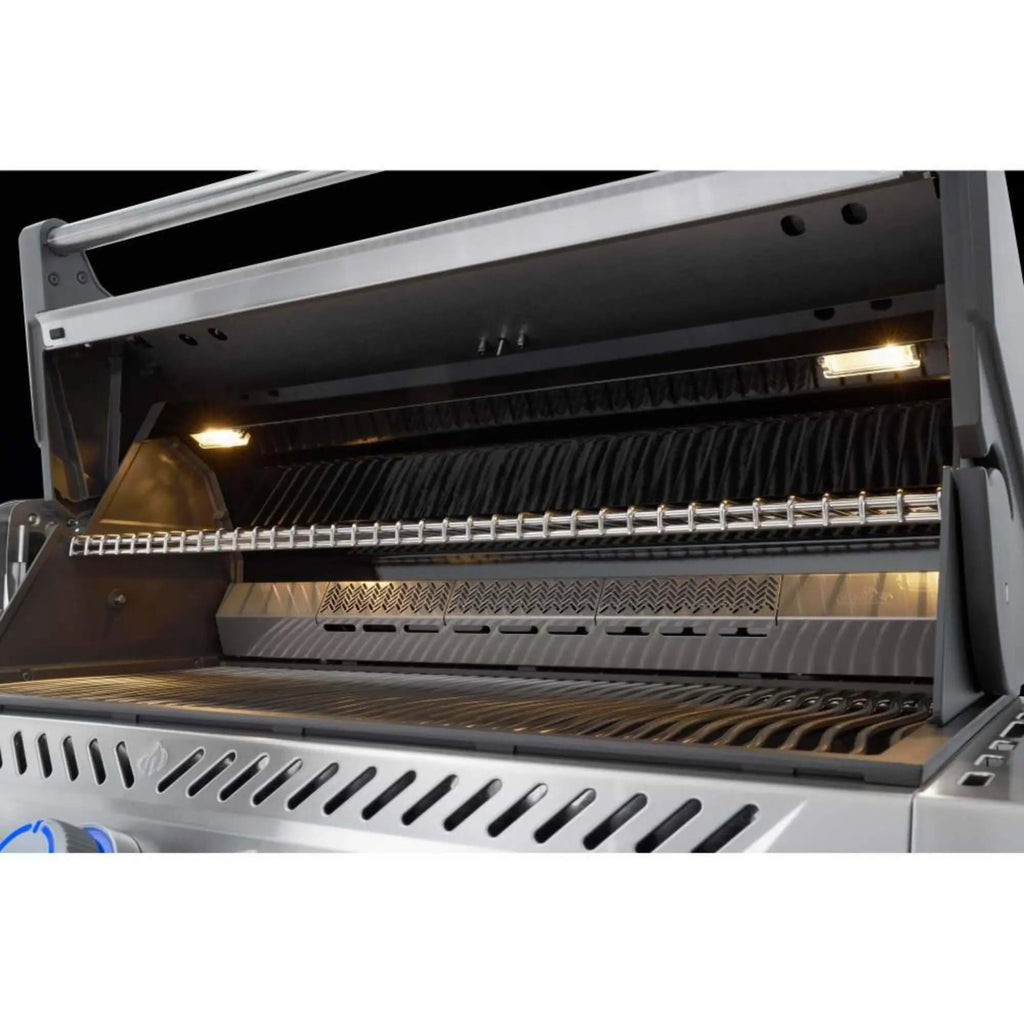 Napoleon Prestige® PRO 665 Elite with Smart Technology & Electric Smoker Box