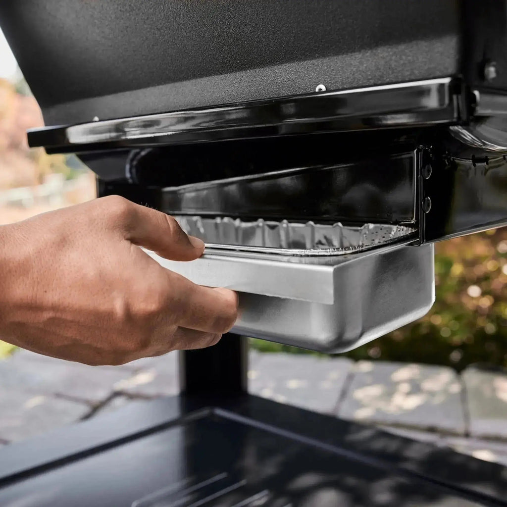 Weber Smoque Pellet Smoker
